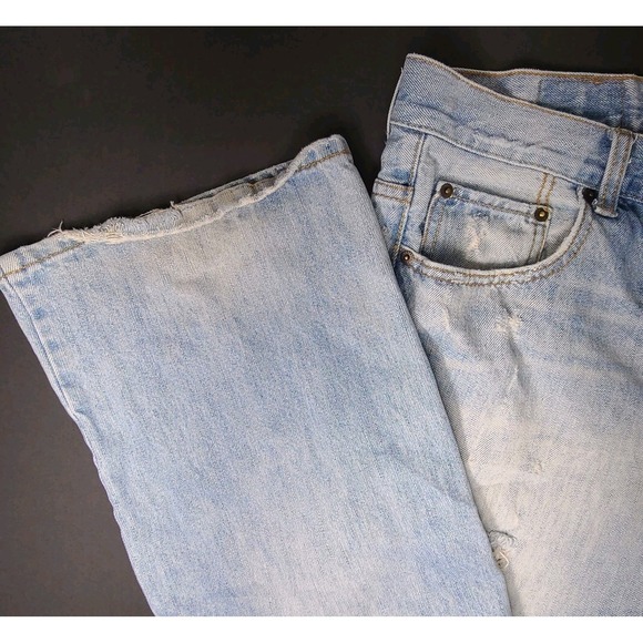 Aeropostale Men's Slim Bootcut Jeans – 38x32 – Distressed – Light Wash - EUC - Picture 6 of 9